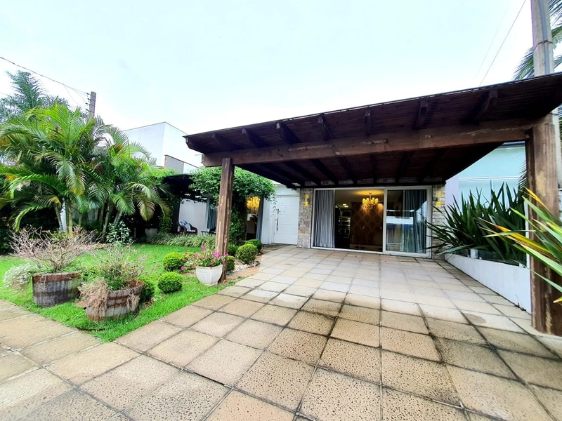 Casa de 3 dormitórios no condado de Capão: 2ª foto da galeria de imagens do imóvel