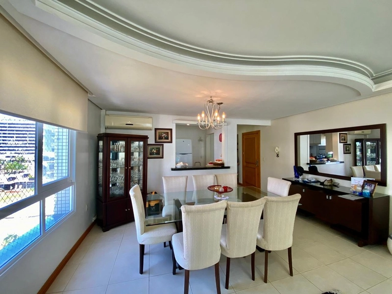 Apartamento 2 dormitórios de frente mobiliado e decorado: 13ª foto da galeria de imagens do imóvel