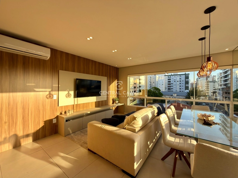 Apartamento 03 dormitórios com vista mar