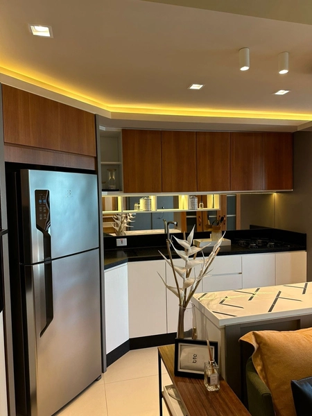 Apartamento de 2 dormitórios com suíte Mobiliado & Decorado: 2ª foto da galeria de imagens do imóvel