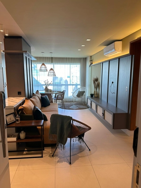 Apartamento de 2 dormitórios com suíte Mobiliado & Decorado: 3ª foto da galeria de imagens do imóvel