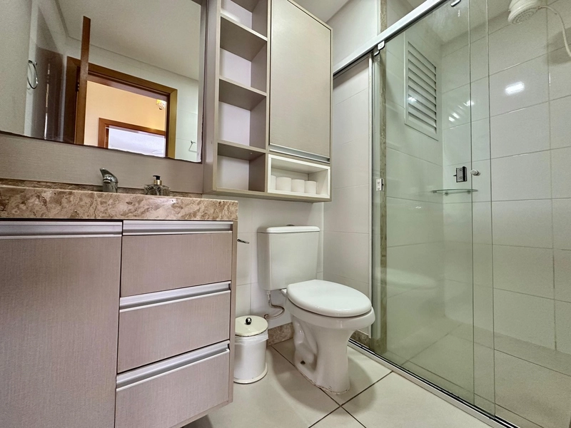 Apartamento amplo de 2 dormitórios mobiliado com vaga de garagem: 13ª foto da galeria de imagens do imóvel