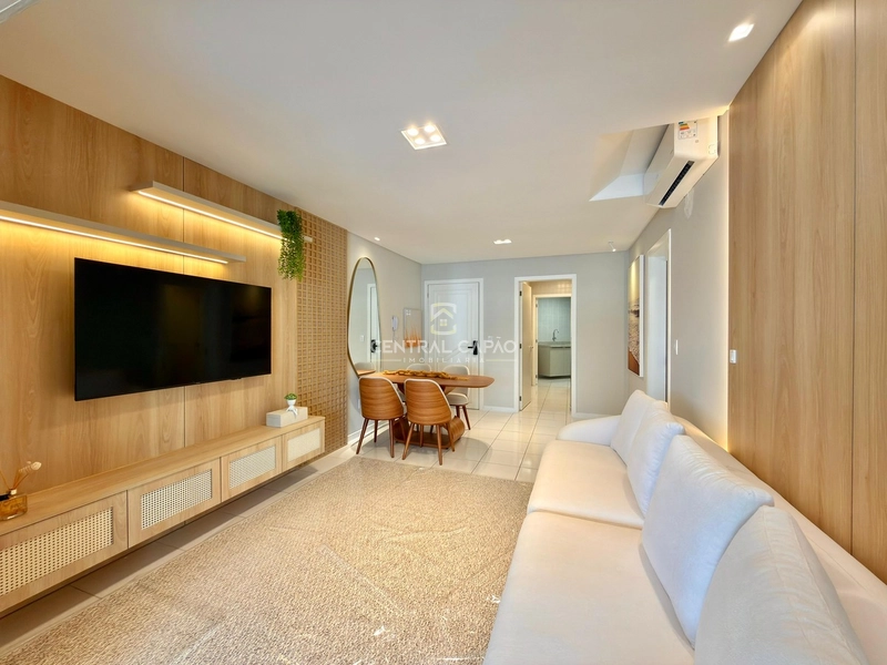 Apartamento com sacada de frente à uma quadra do mar: 6ª foto da galeria de imagens do imóvel