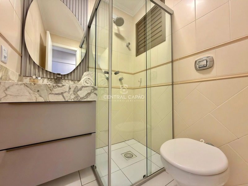 Apartamento com sacada de frente à uma quadra do mar: 26ª foto da galeria de imagens do imóvel