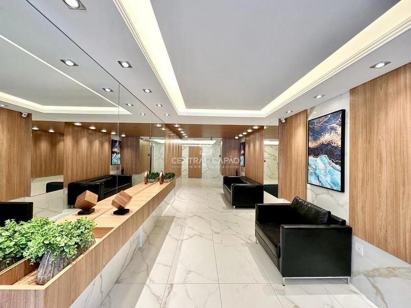 Apartamento com sacada de frente à uma quadra do mar: 33ª foto da galeria de imagens do imóvel