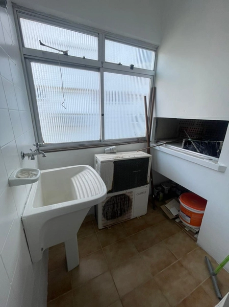Amplo Apartamento de 1 dormitório no Centro com vaga de garagem: 6ª foto da galeria de imagens do imóvel