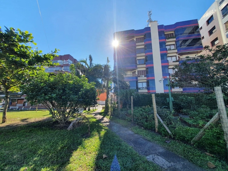 Apartamento de Frente a Praça do Farol: 2ª foto da galeria de imagens do imóvel