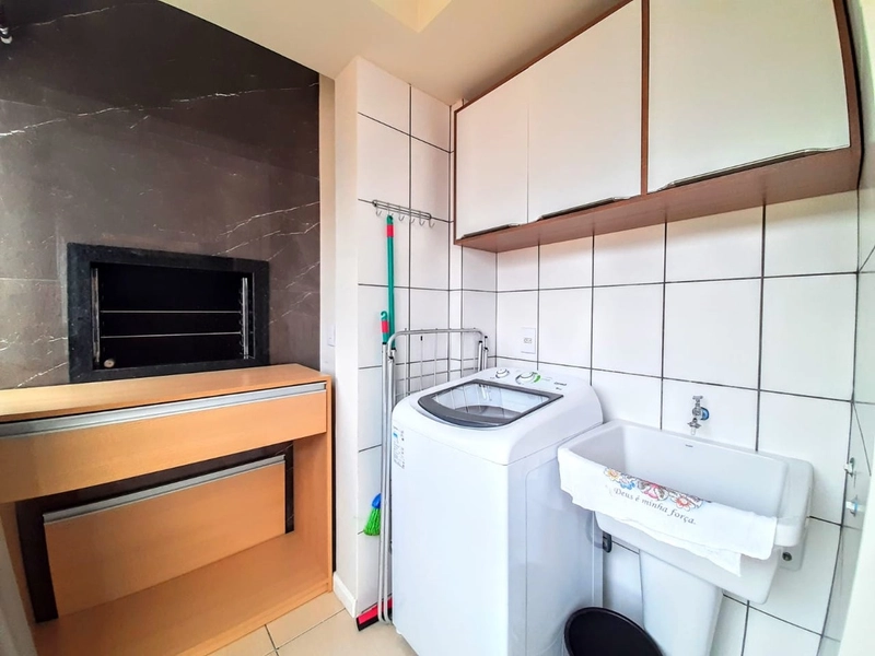 Lindo Apartamento de 3 dormitórios mobiliado e decorado: 3ª foto da galeria de imagens do imóvel