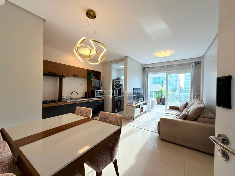Apartamento 2 dormitórios com terraço de frente