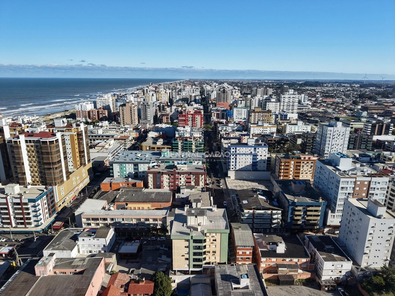 Apartamento 2 dormitórios com sacada e vista para o mar: 34ª foto da galeria de imagens do imóvel