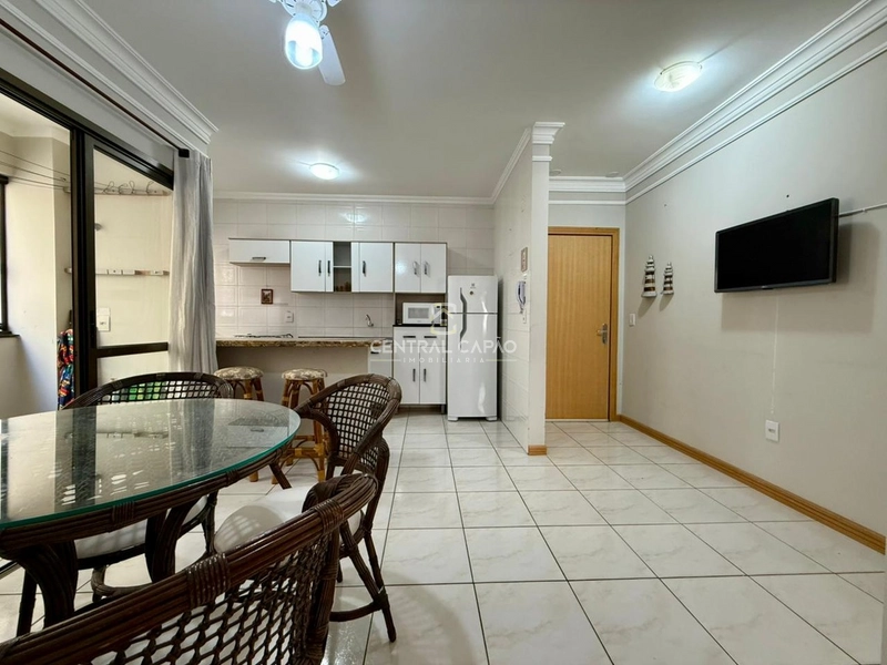 APARTAMENTO DOIS DORMITÓRIOS COM EXCELENTE LOCALIZAÇÃO