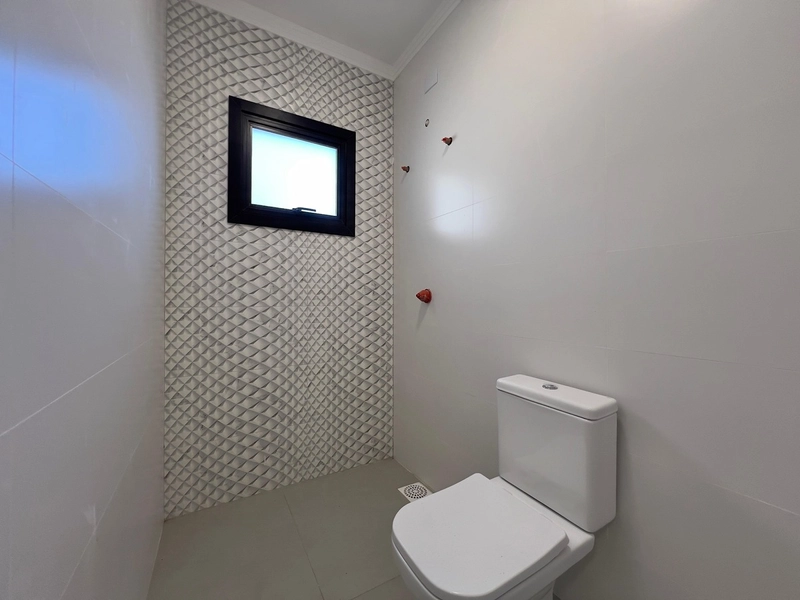 CASA A POUCAS QUADRAS DO MAR NO BAIRRO GUARANI EM CAPÃO!: 33ª foto da galeria de imagens do imóvel