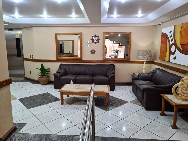 Apenas uma quadra do mar: 2ª foto da galeria de imagens do imóvel