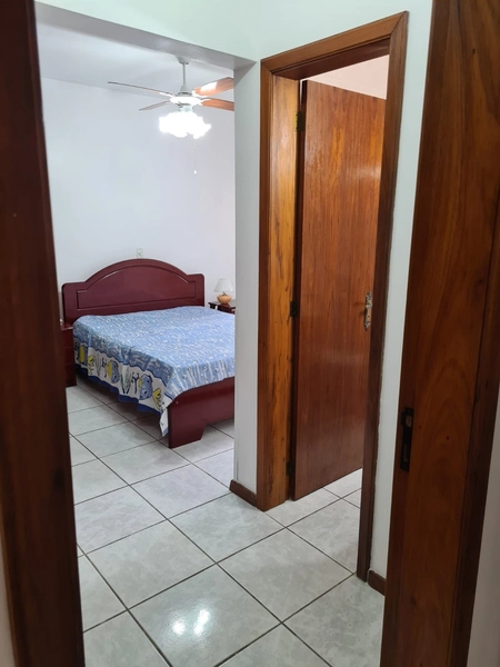 Apenas uma quadra do mar: 18ª foto da galeria de imagens do imóvel