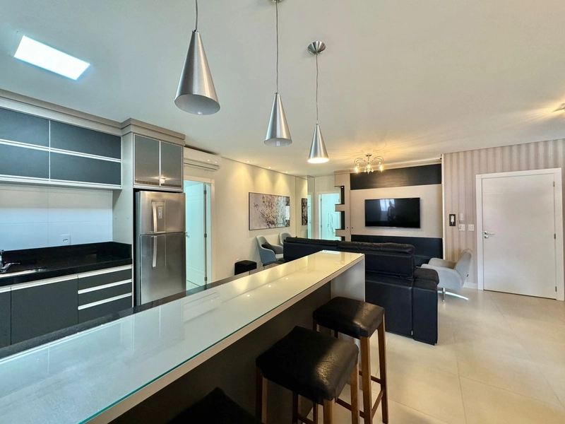 2 dormitórios, mobiliado e decorado.: 2ª foto da galeria de imagens do imóvel
