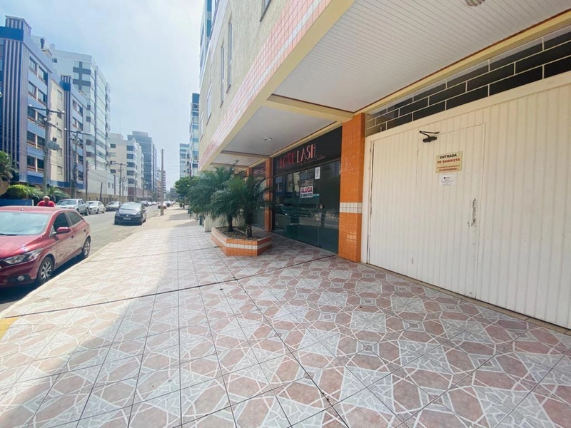 2 dormitórios com sacada de frente no centro: 13ª foto da galeria de imagens do imóvel