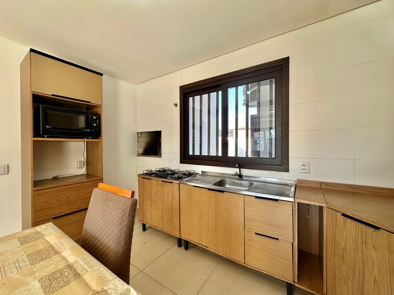 OPORTUNIDADE À VENDA CASA COM TERRENO INTEIRO: 10ª foto da galeria de imagens do imóvel