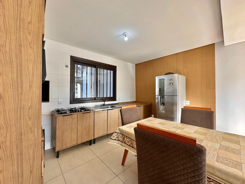 OPORTUNIDADE À VENDA CASA COM TERRENO INTEIRO: 9ª foto da galeria de imagens do imóvel