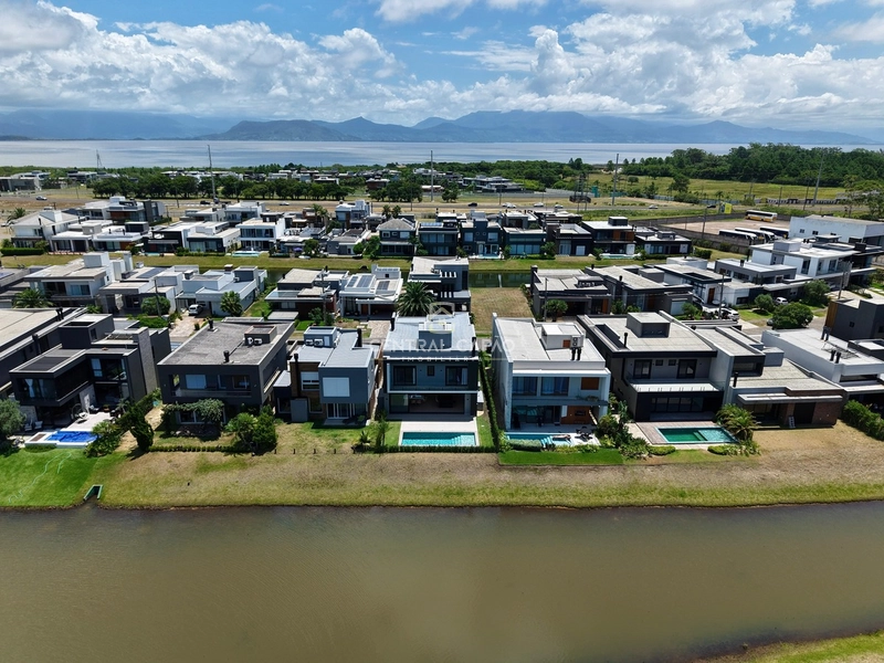 Oportunidade Exclusiva: Luxo e Natureza no Capão Ilhas Resort: 29ª foto da galeria de imagens do imóvel