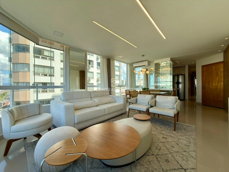 EXCELENTE APARTAMENTO 3 DORMITÓRIOS