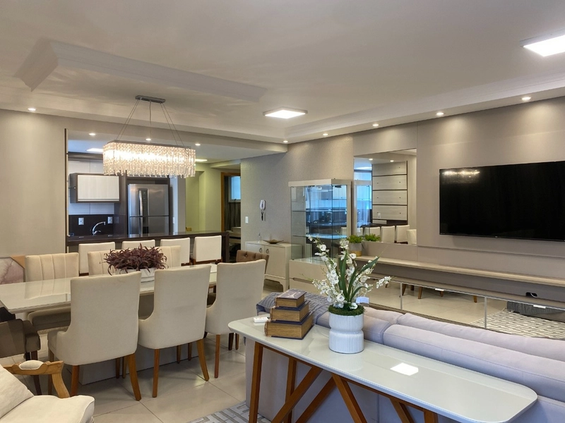 Apartamento no bairro Navegantes ao lado da Praça Tiaraju !!!: 1ª foto da galeria de imagens do imóvel