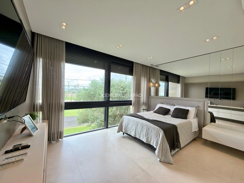 Sobrado 5 suítes beira lago no condomínio Enseada em Xangri-Lá: 26ª foto da galeria de imagens do imóvel