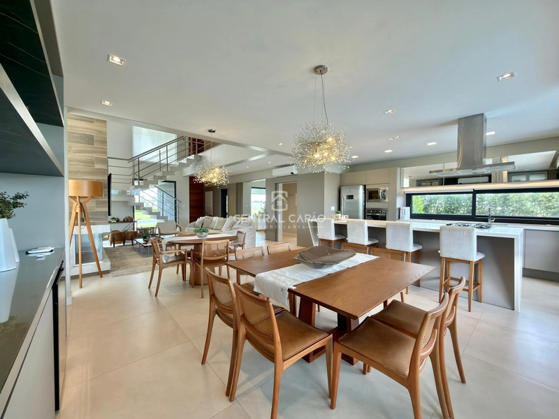 Sobrado 5 suítes beira lago no condomínio Enseada em Xangri-Lá: 10ª foto da galeria de imagens do imóvel