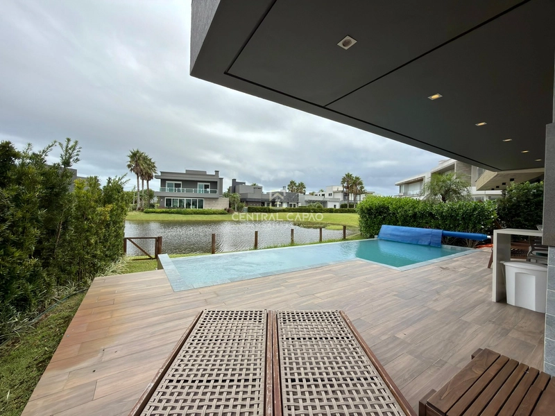 Sobrado 5 suítes beira lago no condomínio Enseada em Xangri-Lá: 21ª foto da galeria de imagens do imóvel