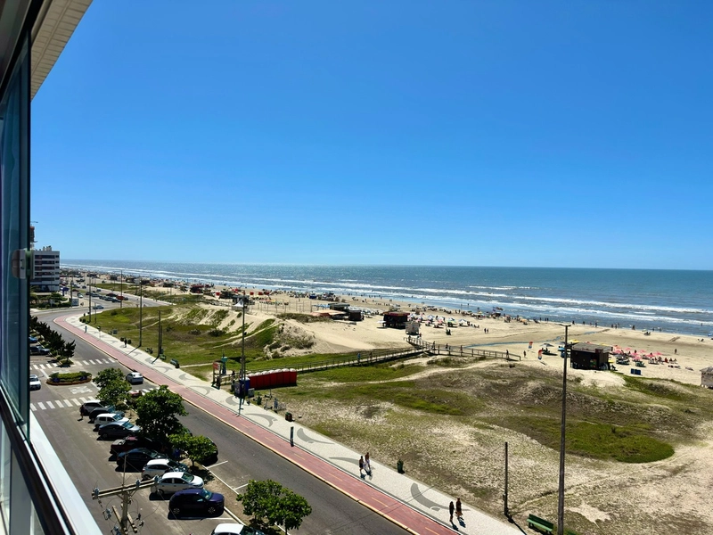 Três dormitorios na beira mar.!: 3ª foto da galeria de imagens do imóvel