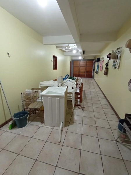 CASA A UMA QUADRA DO MAR: 12ª foto da galeria de imagens do imóvel