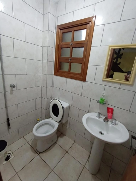 CASA A UMA QUADRA DO MAR: 20ª foto da galeria de imagens do imóvel