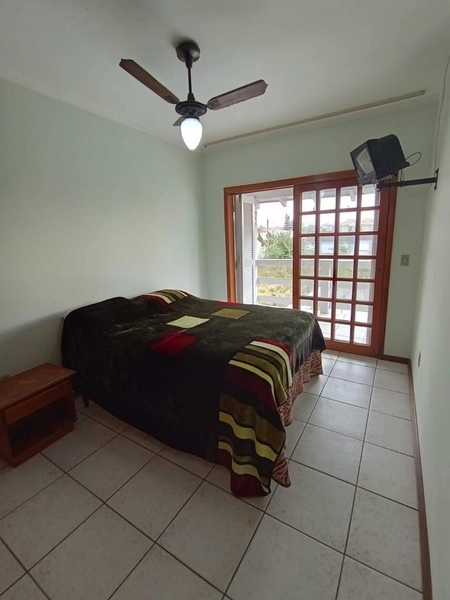 CASA A UMA QUADRA DO MAR: 15ª foto da galeria de imagens do imóvel