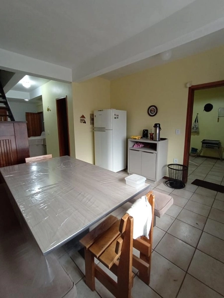 CASA A UMA QUADRA DO MAR: 11ª foto da galeria de imagens do imóvel