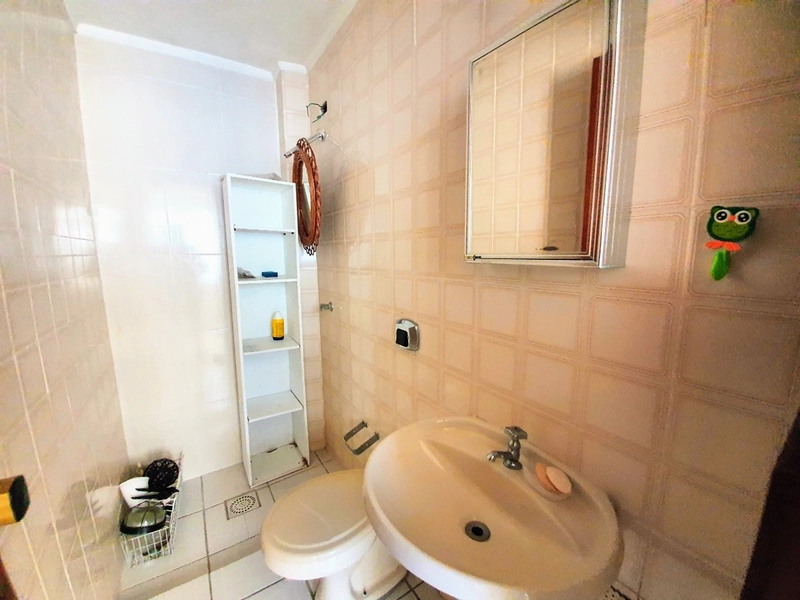 EXCELENTE APARTAMENTO A POUCOS METROS DO MAR: 13ª foto da galeria de imagens do imóvel