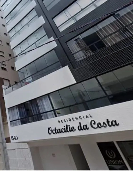 NO CENTRO DA CIDADE: 5ª foto da galeria de imagens do imóvel