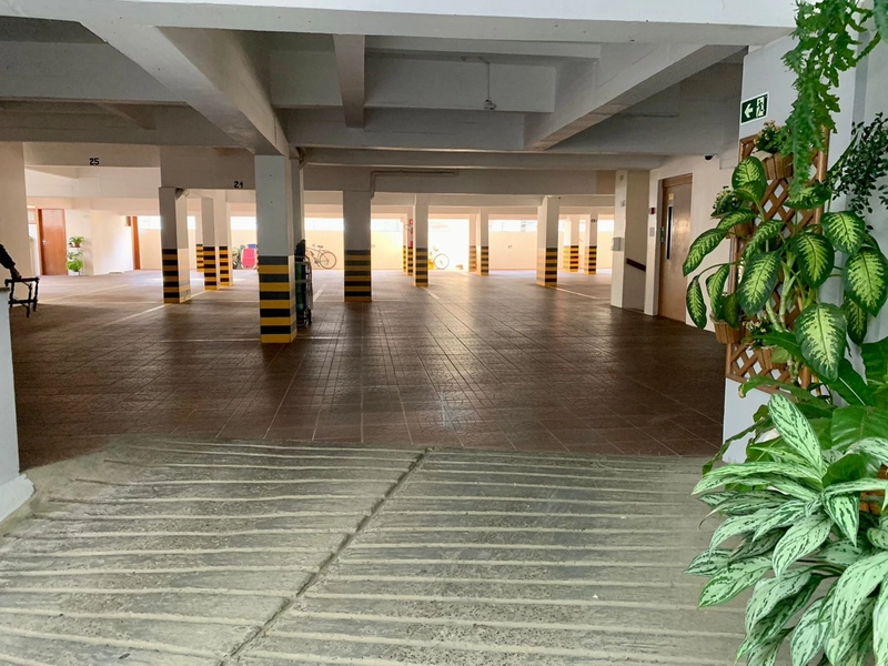 NO CENTRO DA CIDADE: 19ª foto da galeria de imagens do imóvel
