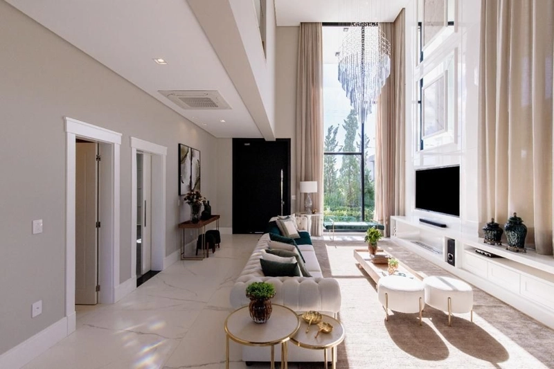Casa estilo Neoclássica no condomínio Sense: 9ª foto da galeria de imagens do imóvel