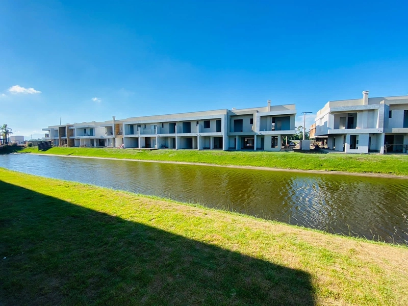 CASA EM CONDOMÍNIO DE LUXO!!!: 2ª foto da galeria de imagens do imóvel