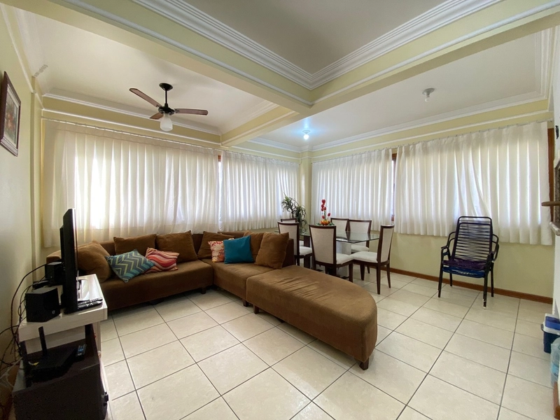 Apartamento de 2 dormitórios no centro de Capão