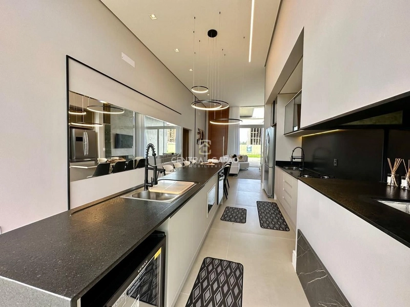 Casa em condomínio próximo ao mar à venda: 10ª foto da galeria de imagens do imóvel