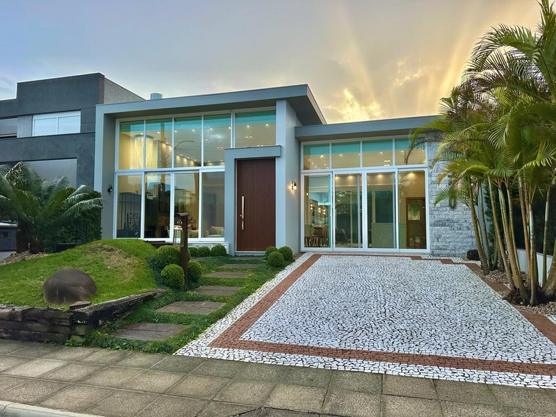 CASA EM CONDOMÍNIO FECHADO: 1ª foto da galeria de imagens do imóvel