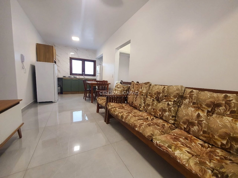 Apartamento com terraço a apenas 250m da praia: 1ª foto da galeria de imagens do imóvel