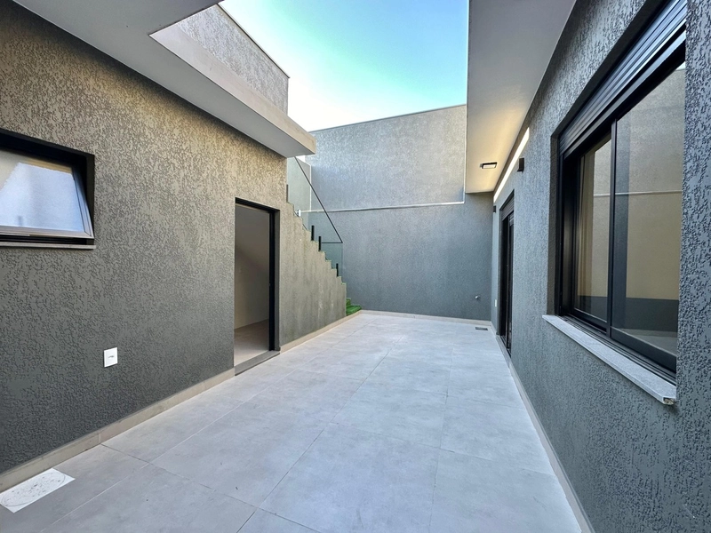 CASA ALTO PADRÃO COM TERRAÇO E PISCINA À VENDA: 8ª foto da galeria de imagens do imóvel
