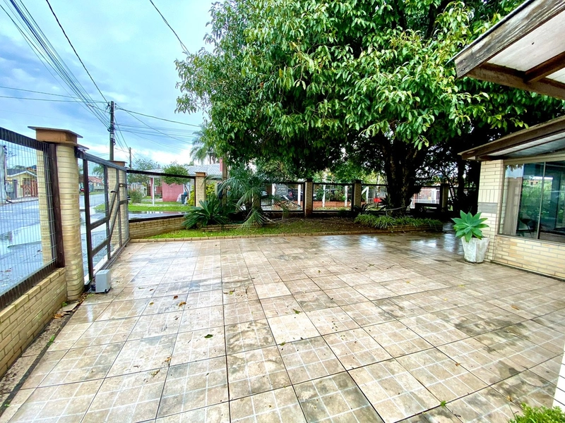 Casa de esquina no bairro Santa Luzia!: 4ª foto da galeria de imagens do imóvel