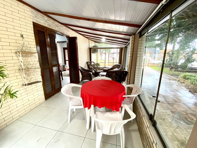 Casa de esquina no bairro Santa Luzia!: 6ª foto da galeria de imagens do imóvel