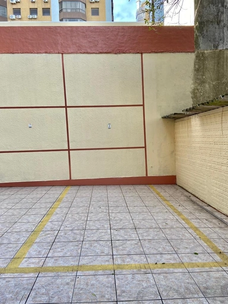 JK DE FRENTE NO CENTRTO DA CIDADE.: 11ª foto da galeria de imagens do imóvel