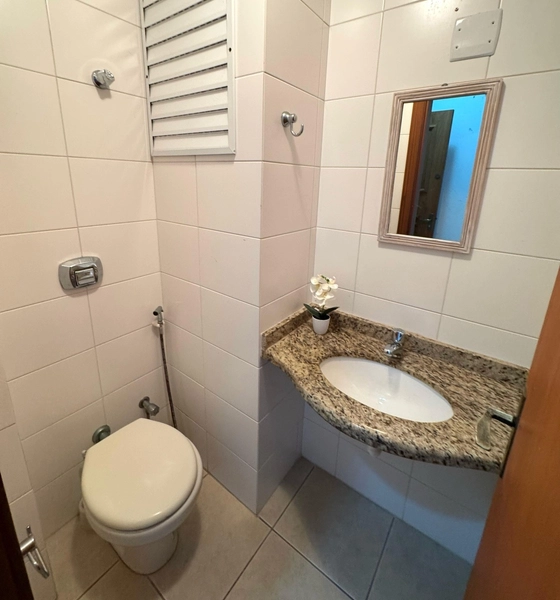 2 dormitórios com vaga e no centro: 2ª foto da galeria de imagens do imóvel