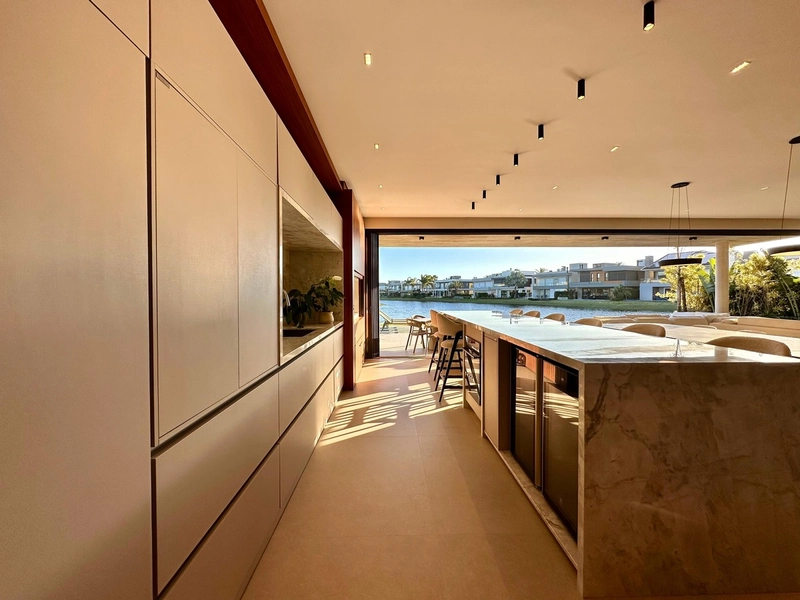 CASA CONDOMÍNIO EM XANGRI-LÁ 6 SUÍTES: 13ª foto da galeria de imagens do imóvel