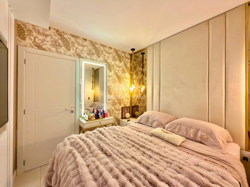 Apartamento 2 dormitórios com sacada de frente alto padrão: 20ª foto da galeria de imagens do imóvel