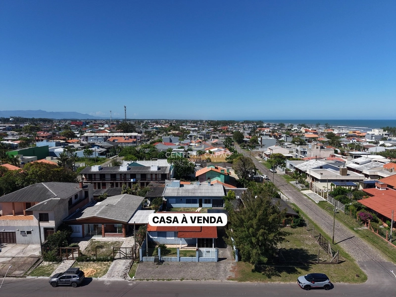Casa 3 dormitórios à venda em Capão da Canoa: 3ª foto da galeria de imagens do imóvel